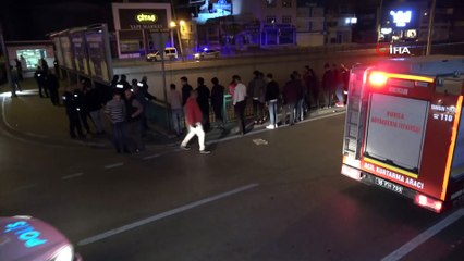 Sevgilisinden ayrıldığı için intihar girişiminde bulunan genci müzakereci polis kurtardı