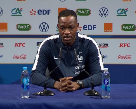 Bleus - Mandanda : ''Lloris restera le N.1, il n'y a aucun débat''
