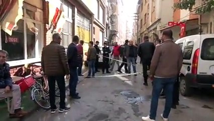 Polislere ateş açtı ! Polis cebindeki telefonuna bakınca şaşkına döndü