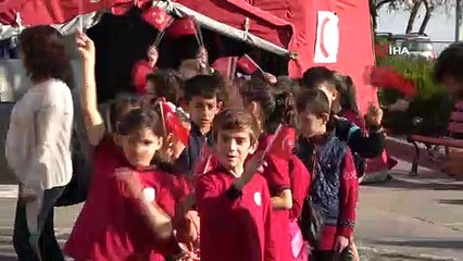 Yüzlerce çocuk ‘Ağız ve Diş Sağlığı Şenliği’nde