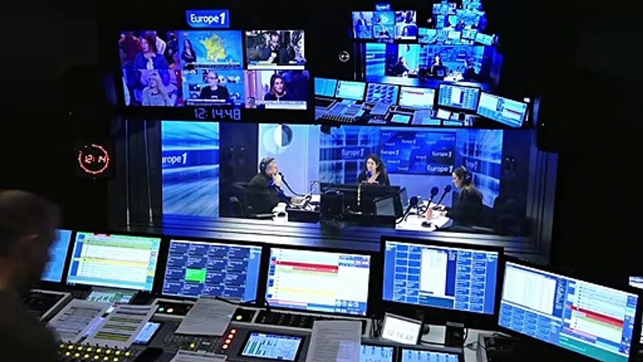 Listes communautaristes : "il faudra toucher à la Constitution", estime Xavier Bertrand