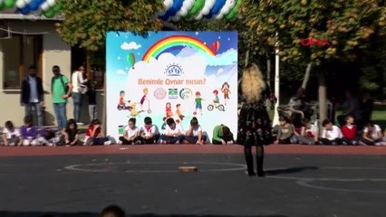 İstanbul çocuklar, 'benimle oynar mısın" dedi, başkan oyuna girdi