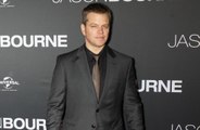 Matt Damon se depara com cobra píton 'enorme' ao visitar  Chris Hemsworth