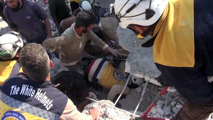 Rusya'nın İdlib'e hava saldırısında 2 sivil daha öldü