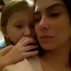 Hilaria Baldwin cuenta entre lágrimas en este vídeo cómo ha sido su doloroso aborto