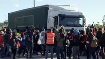 Detenido un transportista por intentar embestir a manifestantes independentistas