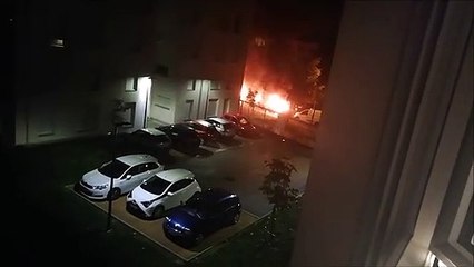 Encore des voitures brûlées aux Grésilles à Dijon