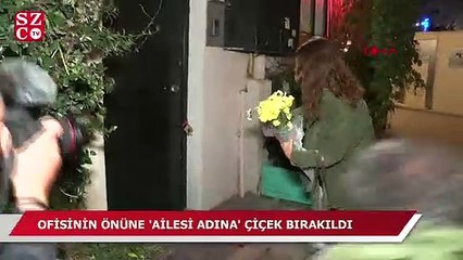 Ölen eski İngiliz istihbarat subayının ofisinin önüne 'ailesi adına' çiçek bırakıldı