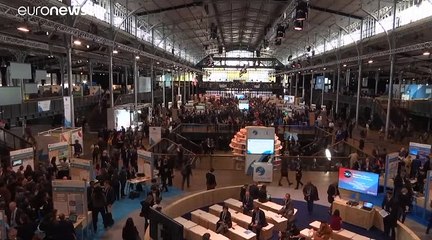 Második párizsi békefórum: az orosz külügyminiszter az USA-t vádolja