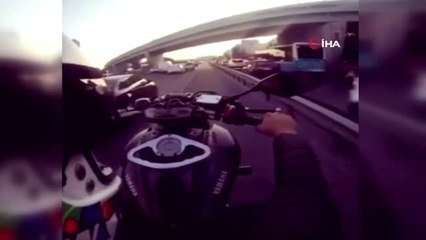Tek teker üzerinde yakalandı, yetmedi motosikleti polisin üzerine sürdü