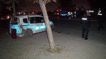 Polis aracına otomobil çarptı: 2'si polis, 3 yaralı