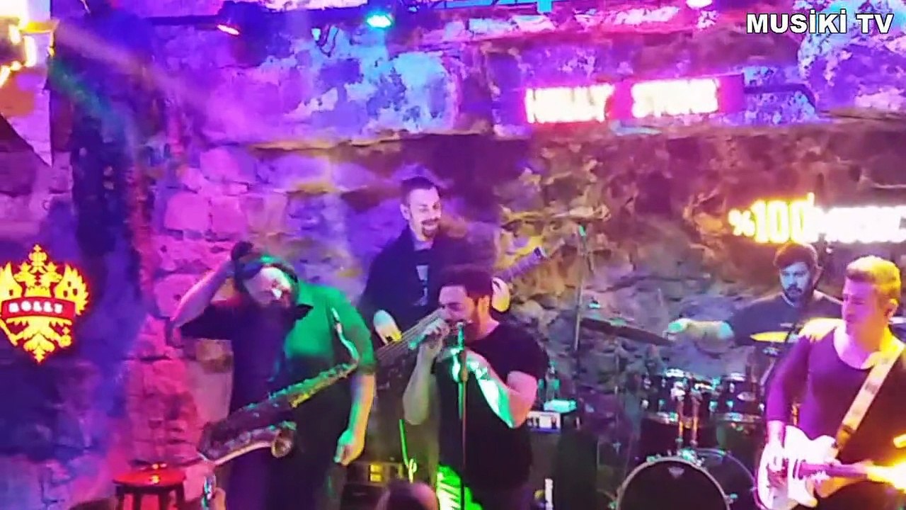 İLYAS YALÇINTAŞ - İçimdeki Duman (Konser/Canlı) @Holly Stone - HD