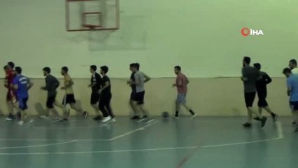 Polislik hayali kuran gençlerin zorlu maratonu