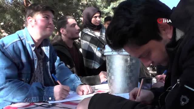 Şenlik içinde kan bağışında bulundular