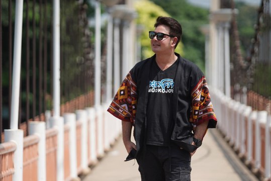 ดูเพลินๆ | เดินเล่น “กาดกองต้า” จ.ลำปาง | เที่ยวให้สุด สมุดโคจร EP.7