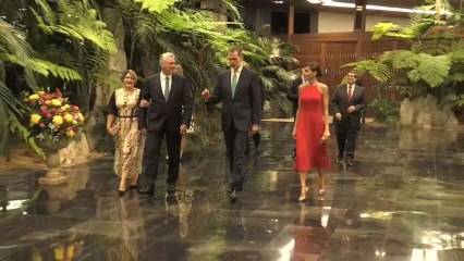 Díaz Canel y su esposa cenan con los Reyes de España