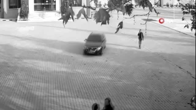 Yetiştirme yurdunda kalan çocuğun okul değişikliği yüzünden memur böyle darp edildi