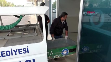Antalya 'uyuyor' diye üzerini örttüğü ölen eşiyle 2 gün yaşamış