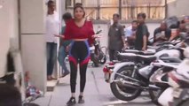 Watch Shilpa Shetty looking hot and fite while coming out of gym