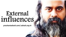 Acharya Prashant: All thoughts arise from external influences