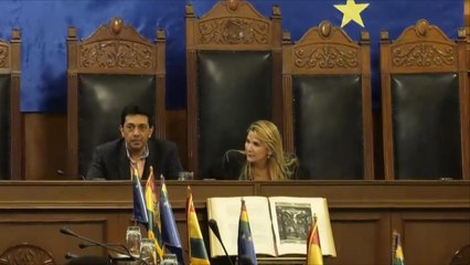 بوليفيا.. ارتفاع عدد القتلى ومحاولة ملء فراغ السلطة