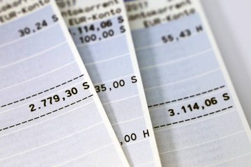 Vergleich von Girokonten-Kosten lässt auf sich warten