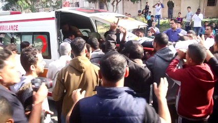 İsrail'in Gazze'ye hava saldırılarında 16 kişi hayatını kaybetti (3)