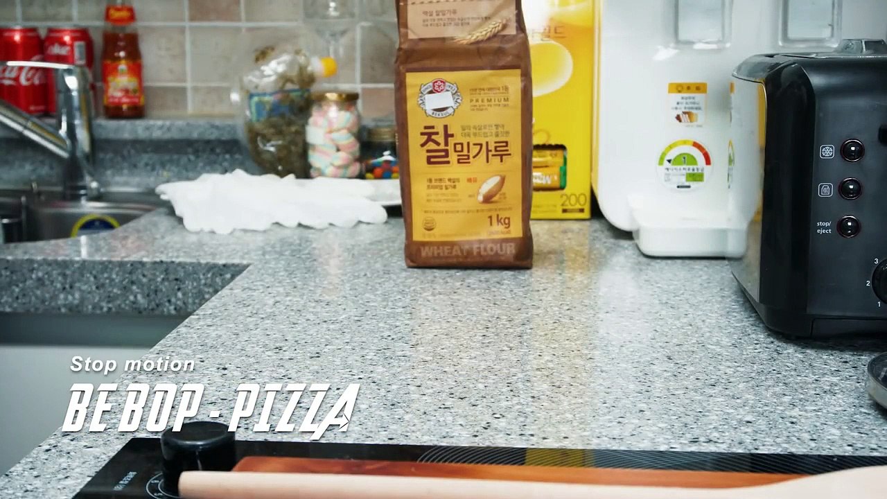 Une vidéo de Lego Stop Motion montrant les étapes de la préparation d'une pizza