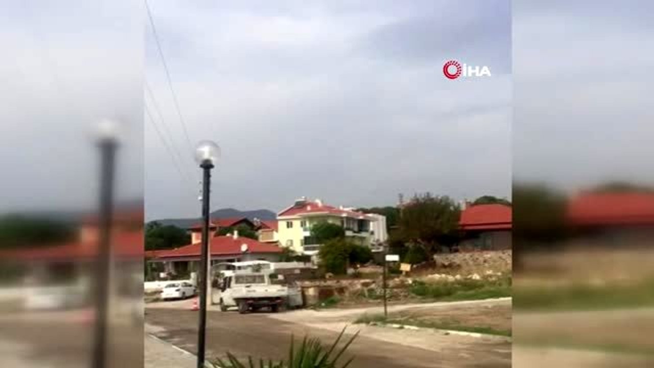 İzmir'de çöp kamyonu denize uçtu: 1 yaralı