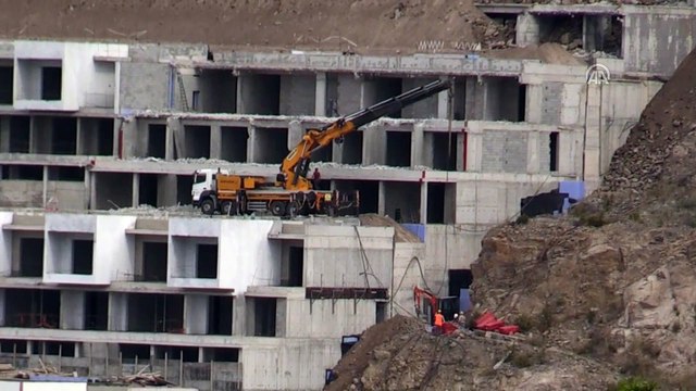 Bodrum'daki imara aykırı yapıların yıkımı sürüyor - MUĞLA