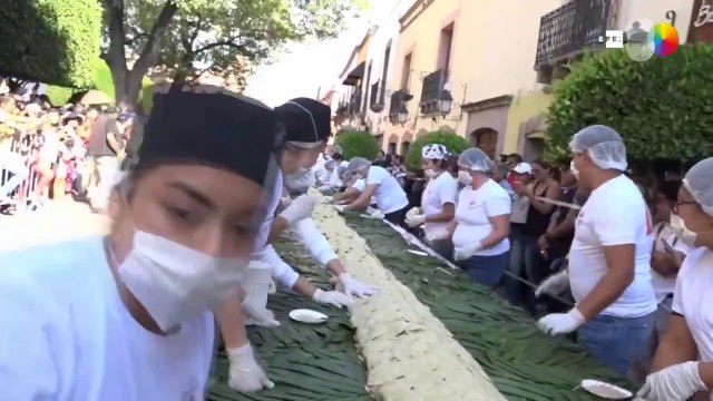 Voici le plus gros tacos du monde mesurant 102m de long. Record du monde