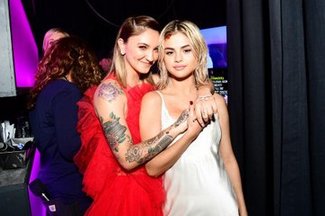 Selena Gomez Shared a Kiss with Bestie Julia Michaels Before Getting Tattooed
