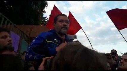 Entrevista do representante do governo Maduro, Freddy Meregote