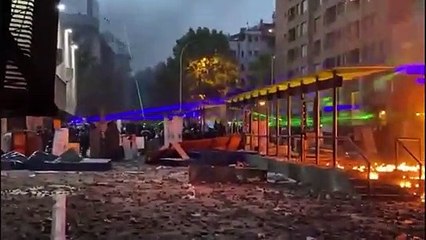 La razón por la que manifestantes chilenos usan punteros láser en las protestas