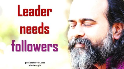 Acharya Prashant, with students: If a leader needs followers, he will never let them be free