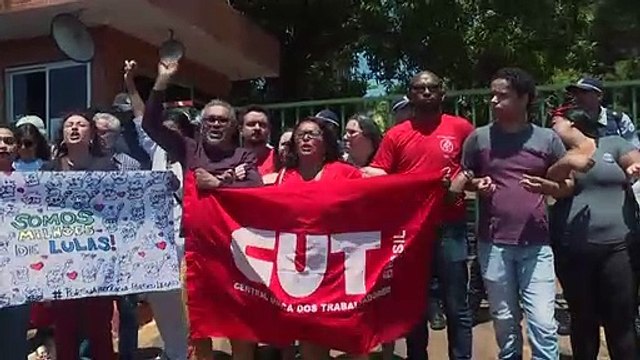 Partidários de Guaidó desocupam embaixada