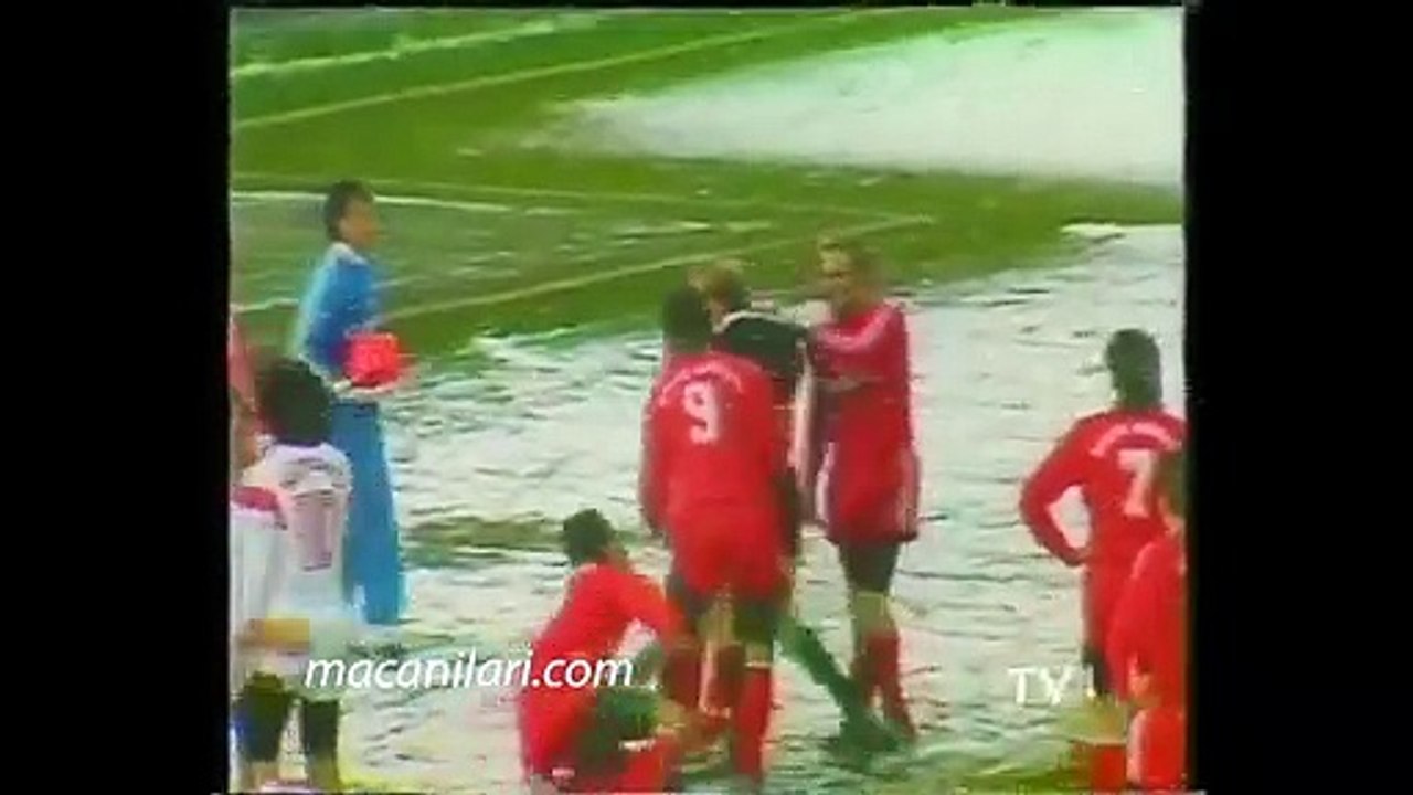 25.11.1989 - 1989-1990 Bundesliga Matchday 18 1. FC Nürnberg 4-0 Bayern Munchen