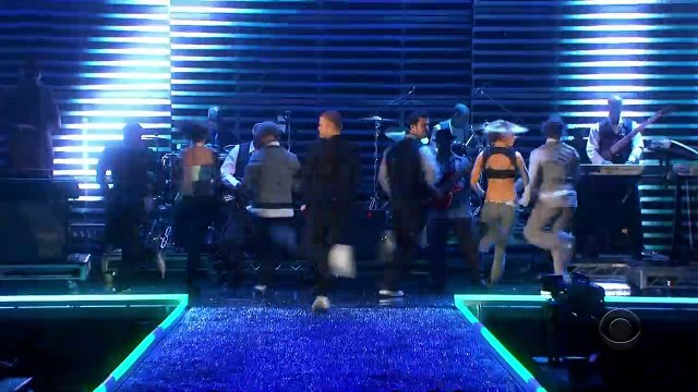 Victorias Secret Fashion Show 2006 - HDTV 04