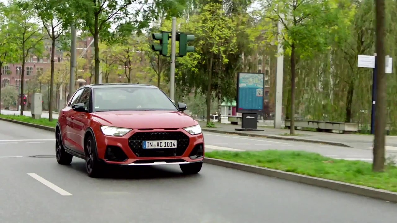 Doppelsieg für Audi beim „Goldenen Lenkrad“ - Der A1 und der e-tron gewinnen ihre Klassen