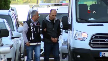 Torbacı olduğu öne sürülen şahsın üzerinde ve evinde yapılan aramada 1 kilo 573 gram esrar bulundu