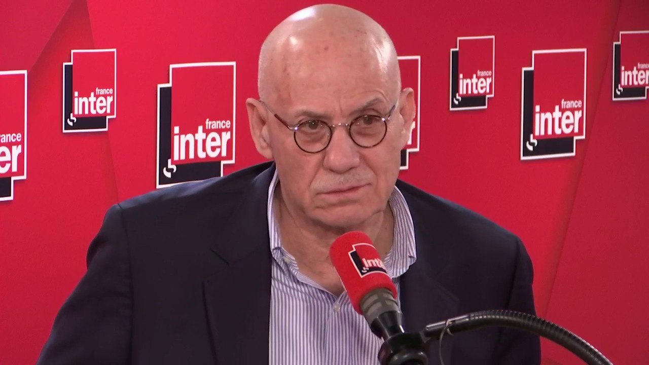 James Ellroy sur le Nobel de littérature : "Je le veux, je l'attends ! (...) Mais ces connards de Suédois l'ont déjà donné à Bob Dylan, ce petit mec aux cheveux gras. Ils auraient du le donner à Philip Roth. Comme ils l'ont raté, ça doit me revenir !"