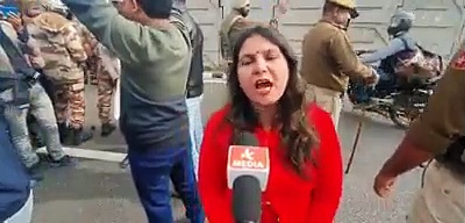 Massive protest by the Teachers against J&K Administration