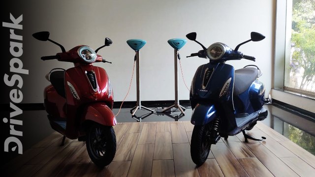 Bajaj Chetak Electric Pune Unveil | First Look & Walkaround | KM Range, Specs, Features & Details