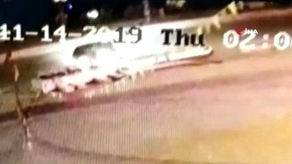 Toteme vurup deviren araç sürücüsü olay yerinden böyle kaçtı