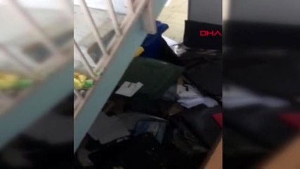Bartın öğrencilerin eşyaları merdiven boşluğuna atıldı