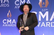Garth Brooks achieves record win at Country Music Awards