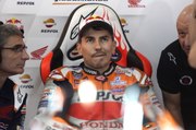 Día negro para el motociclismo, Lorenzo se retira