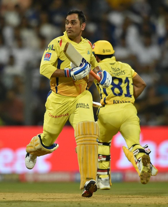 CSK Set to Release Rayudu, Kedar Jadhav And Murali Vijay Ahead of IPL Auction? | Oneindia Malayalam