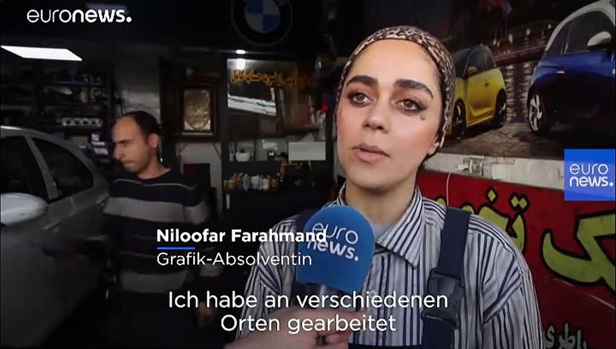 Frauen schrauben an Autos: Kfz-Mechanikerinnen (29) in Iran