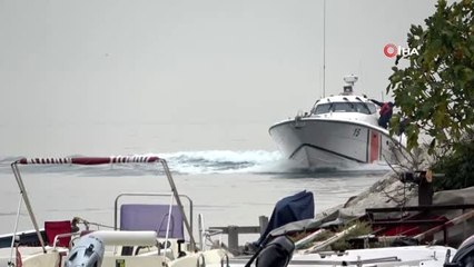 Denizin ortasında fenalaşan balıkçıyı sahil güvenlik kurtardı